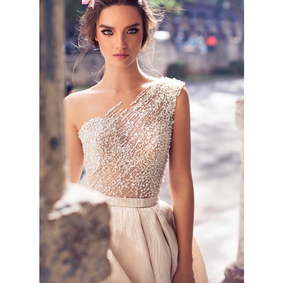 Lorenzo Rossi Wedding Dress - Picture 3 of 7